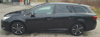 Toyota Avensis 1.8 Valvematic Kombi 2018 t27 Polski Salon Prawiedniki - zdjęcie 2