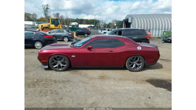 Dodge Challenger / 5.7 372KM / automat / niski przebieg / Tarnów - zdjęcie 5