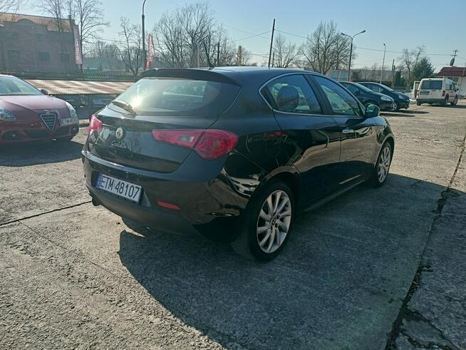 Alfa Romeo Giulietta wersja SPORT,  1.4 , 120 KM, bardzo z1adbane Tomaszów Mazowiecki - zdjęcie 9