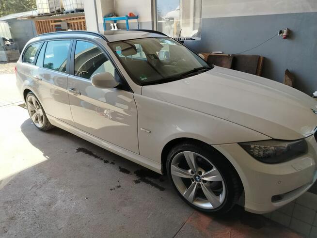 BMW 320D / AUTOMAT / XDRIVE / SZKLANY DACH / Strzegom - zdjęcie 2