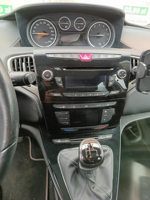 Sprzedam auto Bałuty - zdjęcie 11