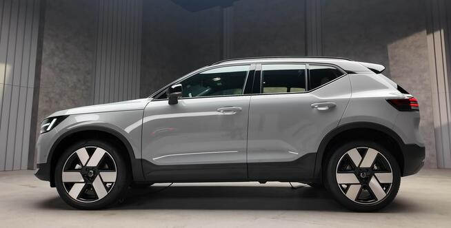 Volvo XC 40 B4 Plus Wysoki rabat !! Dostępne różne kolory i wersje, Warszawa - zdjęcie 5
