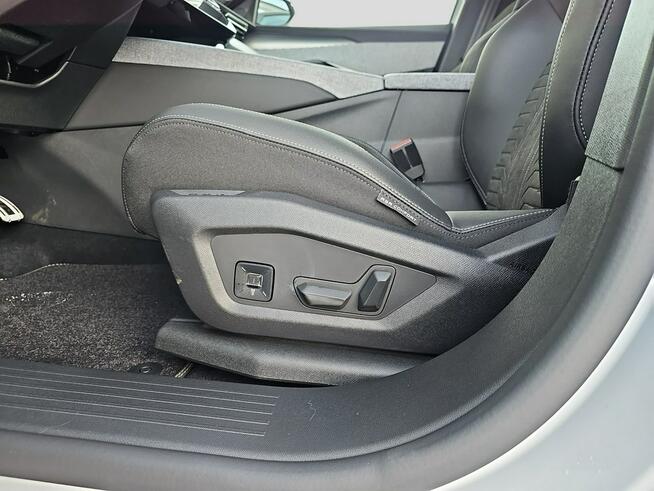 Peugeot 3008 GT  HYBRID 145 S&amp;S Łódź - zdjęcie 11