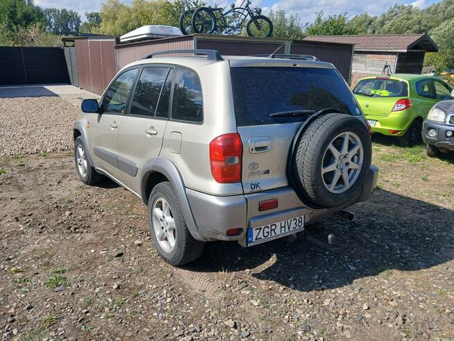 Toyota RAV-4 2.0 D4D 4X4 5 drzwi klimatyzacja alufelgi hak Gryfino - zdjęcie 5