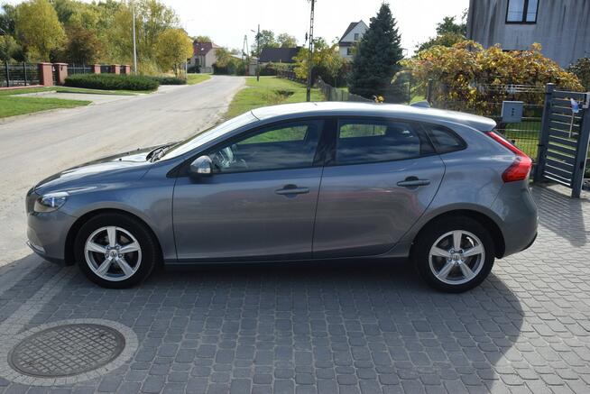Volvo V40 2.0D 2016r Navi Oryginalny Lakier Sprowadzony Opłacony Majdan Sieniawski - zdjęcie 8