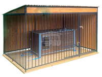 Kojec dla psów 4x2m - furtka - ściany zabudowane podłoga GP634