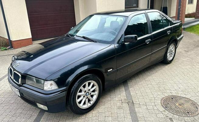 BMW 318i e36 Lift Sedan Comfort Klimatronik NiskiPrzebieg Super Stan Wrocław - zdjęcie 7