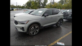 Volvo XC 40 ULTIMATE DARK THEME / AWD / B5 / niski przebieg Warszawa - zdjęcie 3