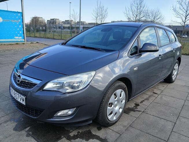 Opel Astra J 1.4 b. Kraków - zdjęcie 2