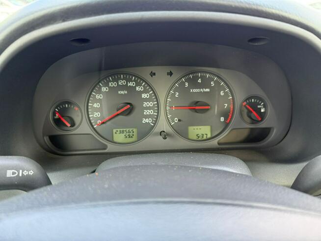 Volvo V40 Benzyna 1.8 - 2003 r Głogów - zdjęcie 7