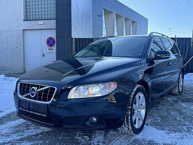Volvo V70 5 cylindrów Xenon Navi Skóry Gwarancja Kutno - zdjęcie 2