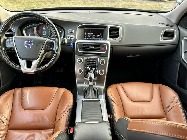 Volvo V60 HYBRID Nowe Iganie - zdjęcie 10