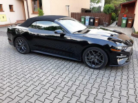 Mustang Kabriolet czarny - 7 tys !!! Fabryczna - zdjęcie 2
