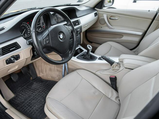 BMW 318 LCI 2.0d 143KM Manual ! Zadbana ! Zwoleń - zdjęcie 6