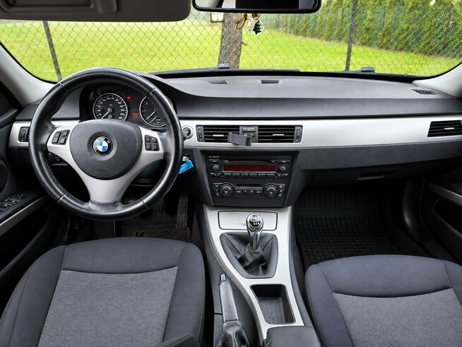 BMW 320i  2.0 BENZYNA • 2006 • 6-BIEGOWA SKRZYNIA • 10 LAT Jeden wł. Łódź - zdjęcie 7