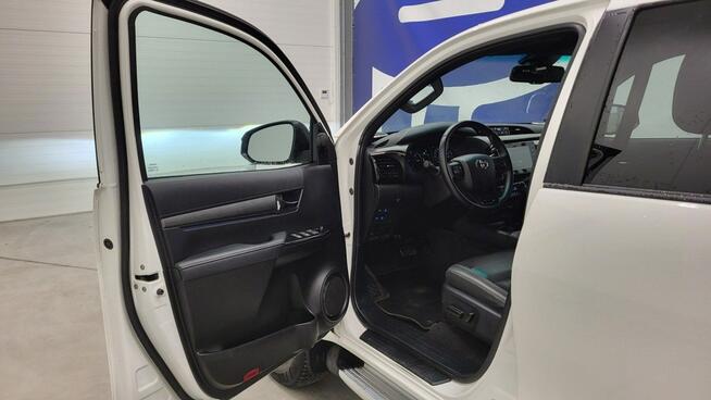 Toyota Hilux 2.8 D-4D Double Cab Invincible 4x4 aut Grójec - zdjęcie 11