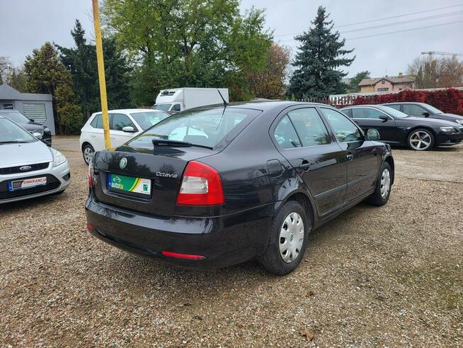 Škoda Octavia 2009 rok/1.6 MPI 102 KM/Odpala/Jeździ/Salon Polska Warszawa - zdjęcie 8