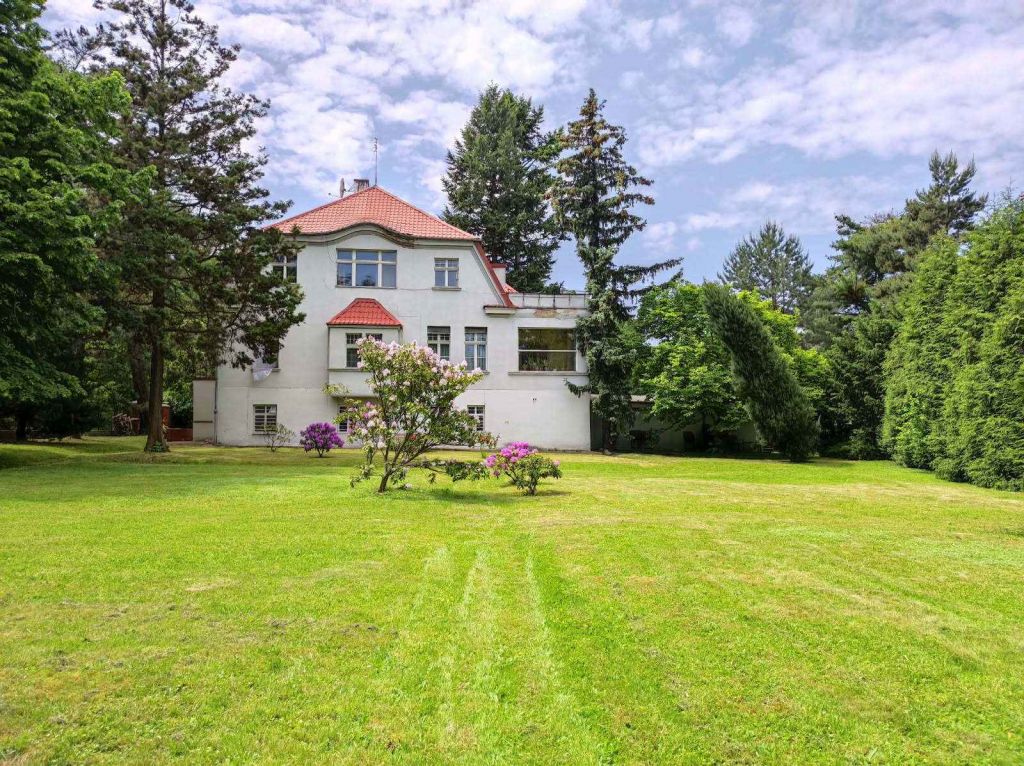 14pok, 300met, okolice Lipińskiego PIĘKNY OGRÓD/2 GARAŻE (Wrocław) Śródmieście - zdjęcie 1