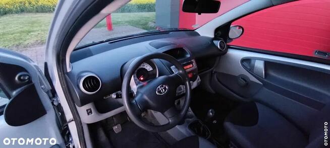 Toyota Aygo Chełmce - zdjęcie 11