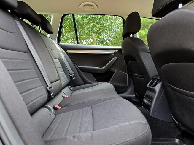 Škoda Octavia 1.4TSI 150KM 2016r DSG, Xenon, Navi, HAK Tychy - zdjęcie 8