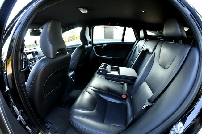 Volvo V60 2.0 D3 5-Cylindrów Lift Digital Led Navi Skóra Parktronik Płock - zdjęcie 9