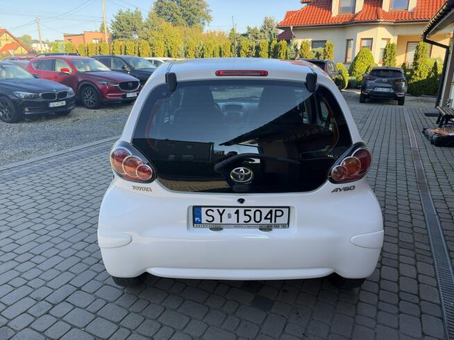 Toyota Aygo 1,0 68KM  Klimatyzacja  Bluetooth Orzech - zdjęcie 8
