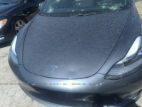 Tesla Model 3 2019, 4x4, Long Range, po gradobiciu Warszawa - zdjęcie 3