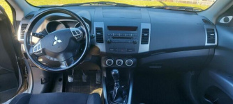 Mitsubishi Outlander 2,0 DID 140 KM 7 osób Intense Plus. Gdańsk - zdjęcie 6