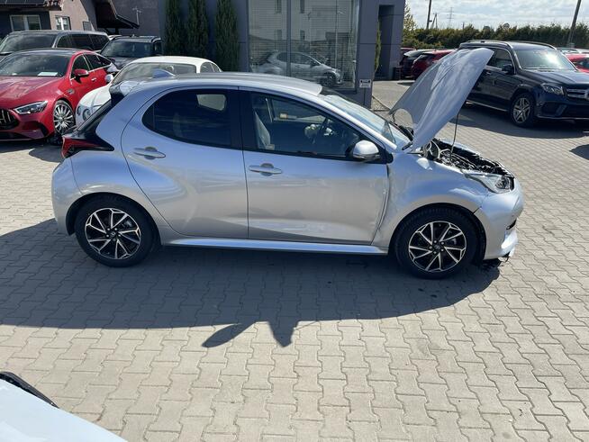 Toyota Yaris Hybryda Automat Kamera Podgrzewanie Virtual 130KM Gliwice - zdjęcie 2