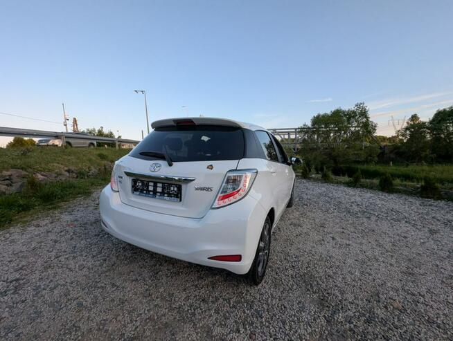 Toyota Yaris Kamienna Góra - zdjęcie 8