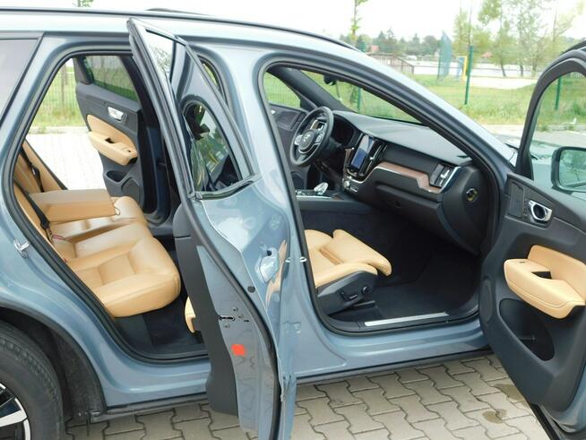Volvo XC 60 AWD z Gwarancja Full Opcja ULTIME DARK Żyrardów - zdjęcie 5