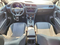 Volkswagen Tiguan R-LINE BLACK / AWD / niski przebieg Tarnów - zdjęcie 8
