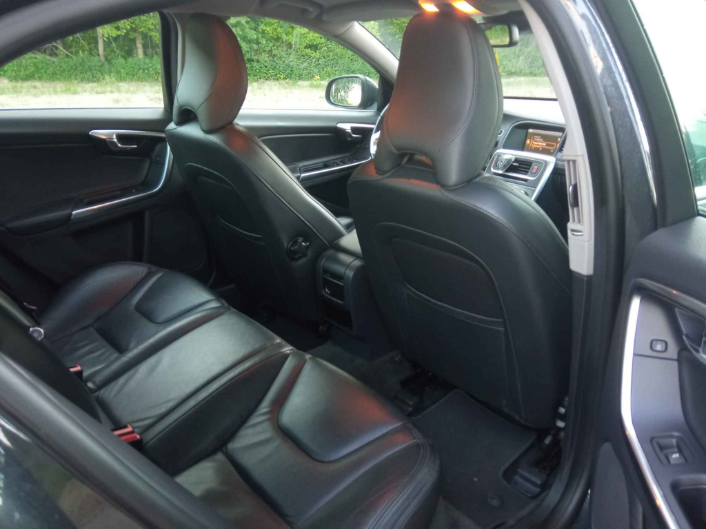 Volvo S60 D2 Drive-E 1.6 D 116 KM nawigacja klimatronic Tomaszów Lubelski - zdjęcie 7