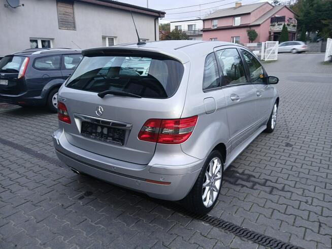 Mercedes B 170 1.7i LIFT klima navi PDC półskóry alufelgi stan BDB Gryfino - zdjęcie 4