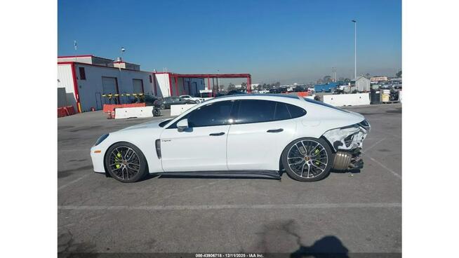 Porsche Panamera / PLUG-IN / 4x4 / bogate wyposażenie / Tarnów - zdjęcie 5