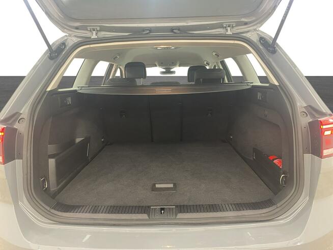 Volkswagen Passat 1.4 TSI Plug-In Hybrid GTE DSG Kombi Warszawa - zdjęcie 12
