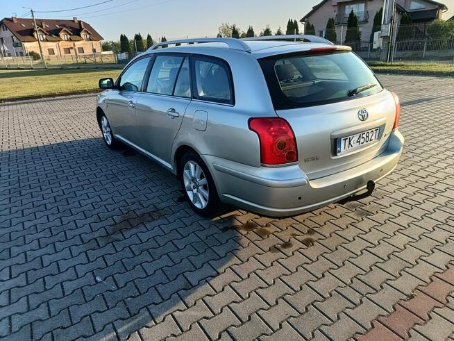 Toyota Avensis 1.6 LPG do 2033 Kielce - zdjęcie 7