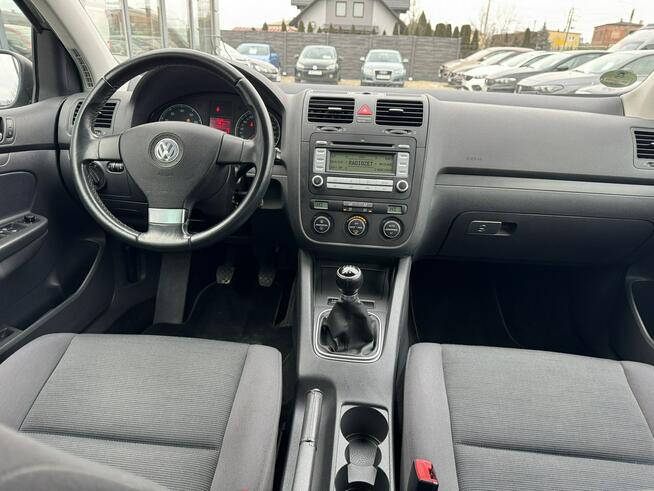Volkswagen Golf 1,6 MPI Chełm Śląski - zdjęcie 12