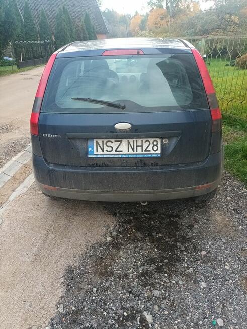 Syndyk sprzeda samochód Ford Fiesta, 2002 r. Nibork - zdjęcie 4