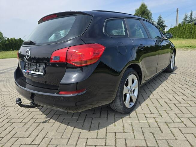 Opel Astra 1,3Diesel Navigacja.Serwis.Hak.Parktronic,Tempomat.OKAZJA Kutno - zdjęcie 9