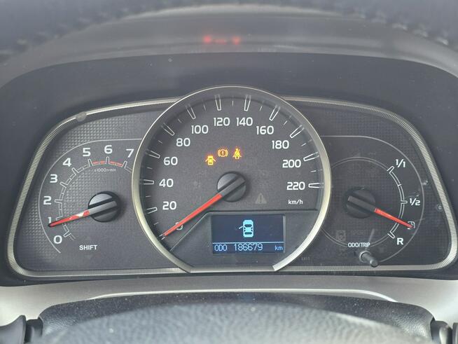 Toyota RAV-4 Bardzo ładny stan *kamera* zarejestrowany *gwarancja* Czarnków - zdjęcie 8