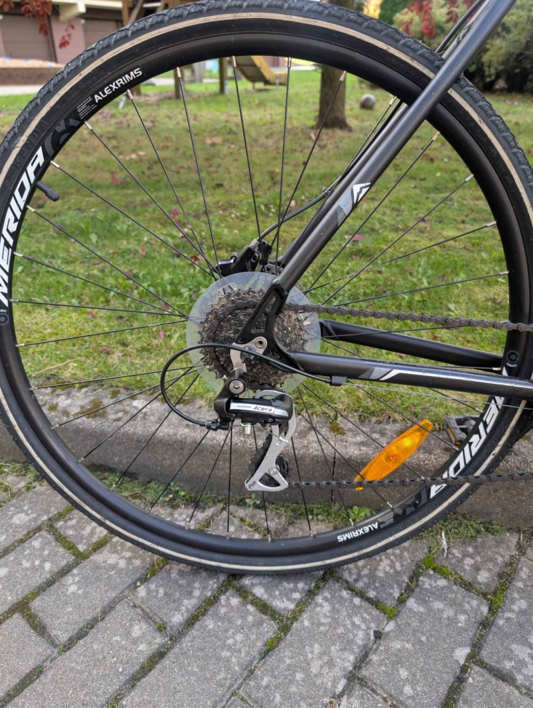 Zadbany i bardzo mało używany rower crossowy Merida Crossway 20 Wałcz - zdjęcie 5
