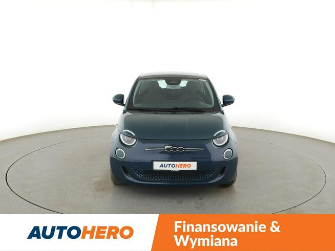 Fiat 500e LED navi klima auto panorama czujniki parkowania Warszawa - zdjęcie 11