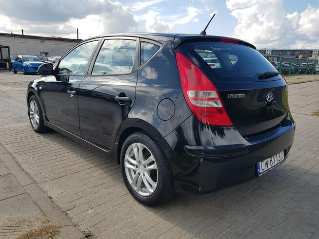 Hyundai i30 1,4 Benzyna Klimatyzacja Zarejestrowany Gwarancja Włocławek - zdjęcie 7
