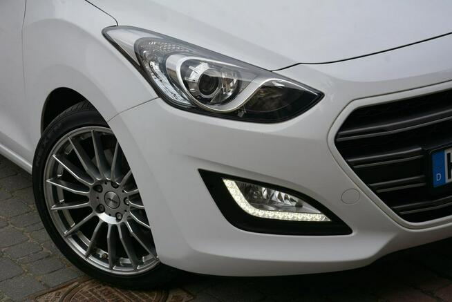 Hyundai i30 Lift Panorama Navi Kamera  Klimatronic Ledy Parktronic aso Ostrów Mazowiecka - zdjęcie 7