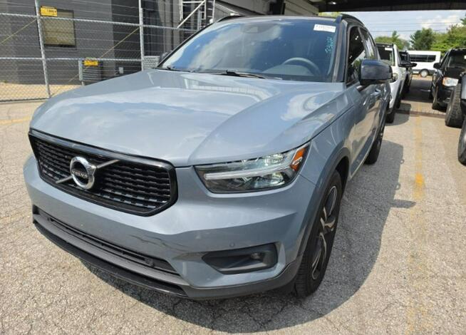 Volvo XC 40 R-Design / AWD / T5 / niski przebieg Warszawa - zdjęcie 1