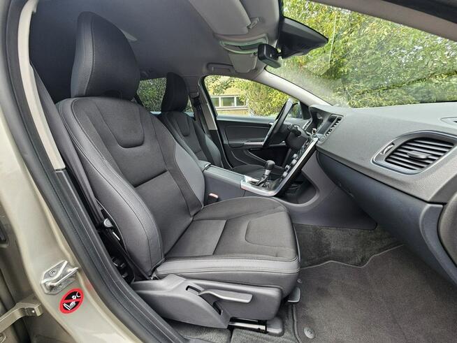 Volvo V60 2.0 diesel 5 cylindrów *Nowy Dwumas* Rok GWARANCJI Opoczno - zdjęcie 10