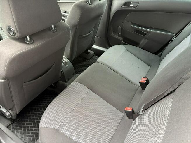 Opel Astra H 1.6 + LPG Pyzdry - zdjęcie 8