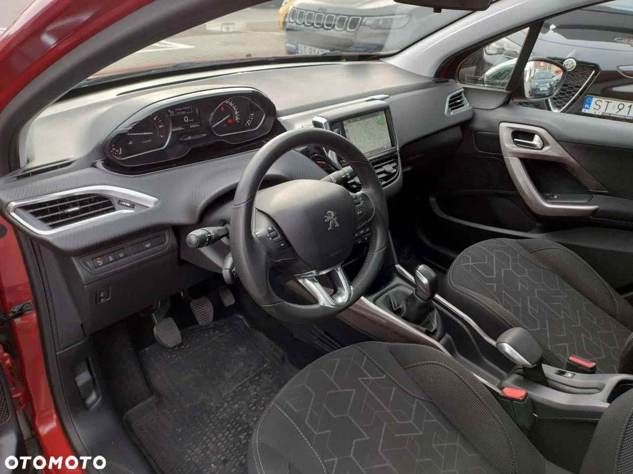Peugeot 2008 2015 · 69 895 km · 1 199 cm3 · Benzyna Tychy - zdjęcie 8