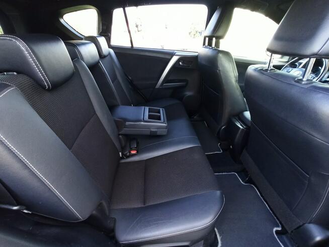Toyota RAV-4 salon Polska, serwis, bogata opcja Rzeszów - zdjęcie 9